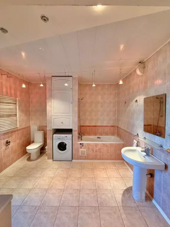 2-к кв. Астраханская область, Астрахань пер. Щекина, 10 (92.0 м) - Фото 2