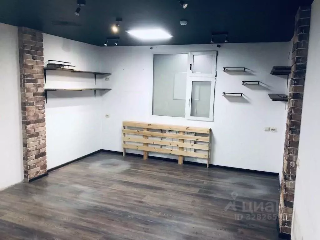 Помещение свободного назначения в Москва ул. Мневники, 7К1 (74 м) - Фото 1