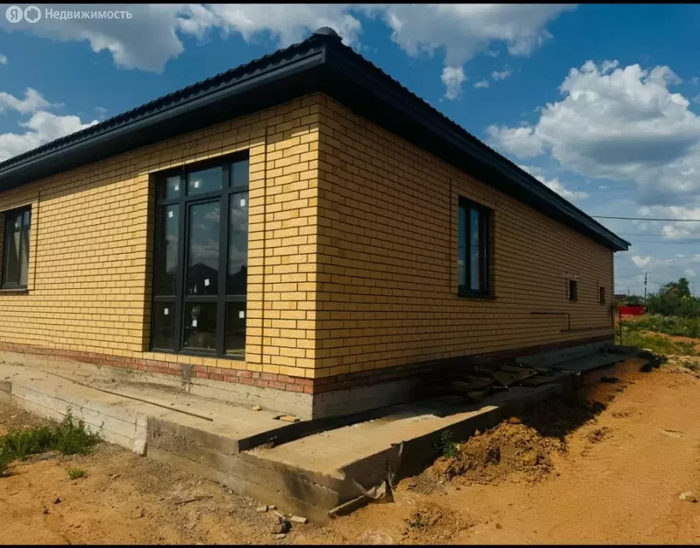 Дом в Оренбург, Баргузинская улица (130 м) - Фото 1