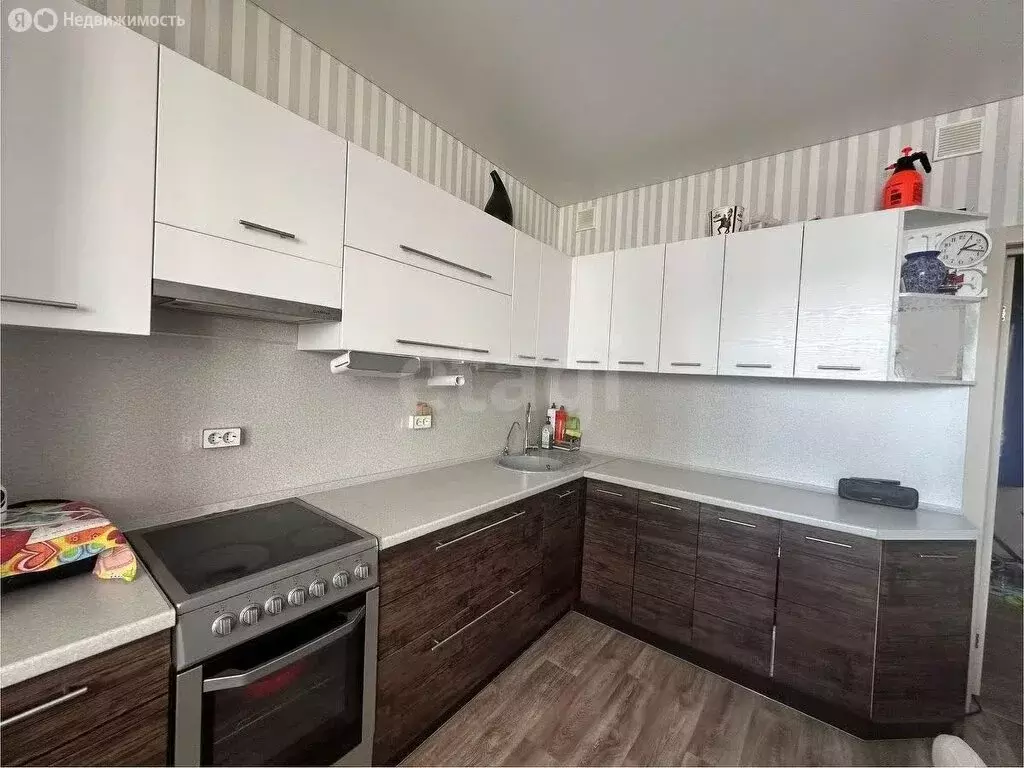 2-комнатная квартира: Оренбург, Транспортная улица, 16 (55.8 м) - Фото 1