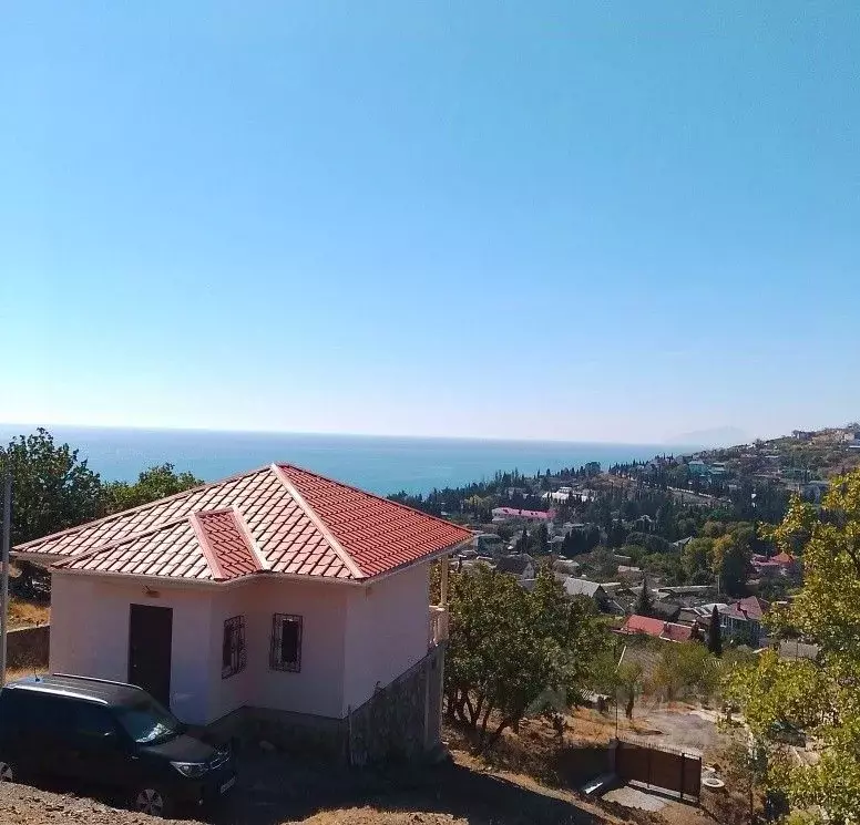 Дом в Крым, Алушта муниципальный округ, с. Малореченское ул. ... - Фото 1