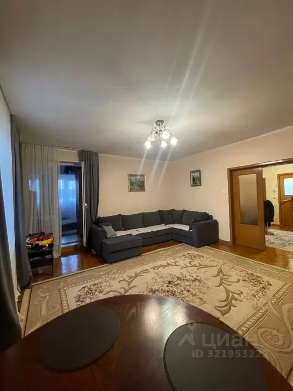 2-к кв. Калужская область, Малоярославец ул. Российских Газовиков, 11 ... - Фото 1