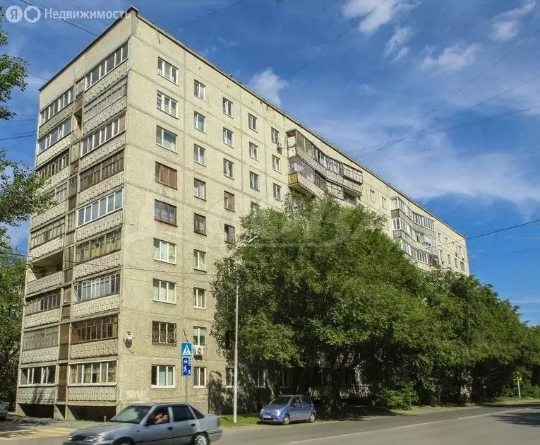 2-комнатная квартира: Тюмень, улица Елизарова, 49 (50 м) - Фото 1