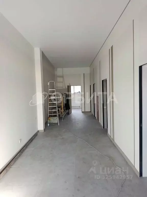 Помещение свободного назначения в Тюменская область, Тюмень ул. ... - Фото 2