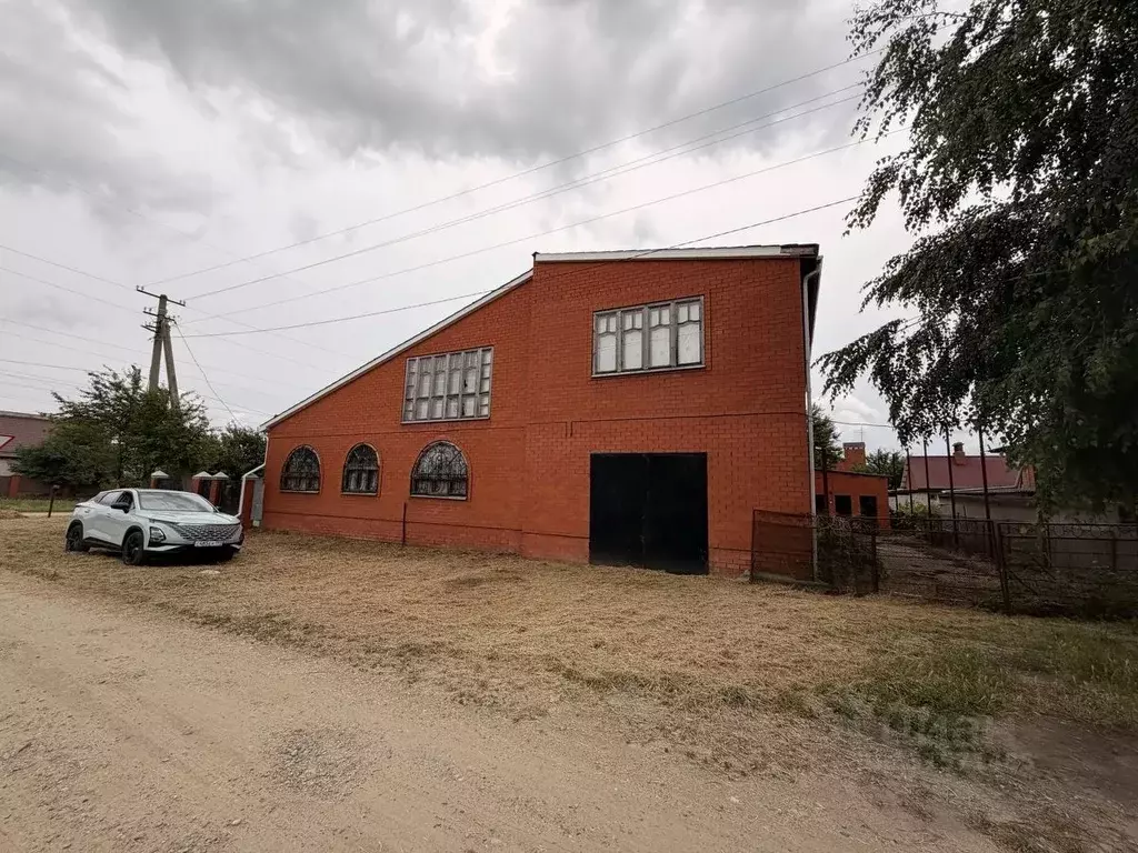 Дом в Краснодарский край, Усть-Лабинск Березовая ул., 22 (385 м) - Фото 1