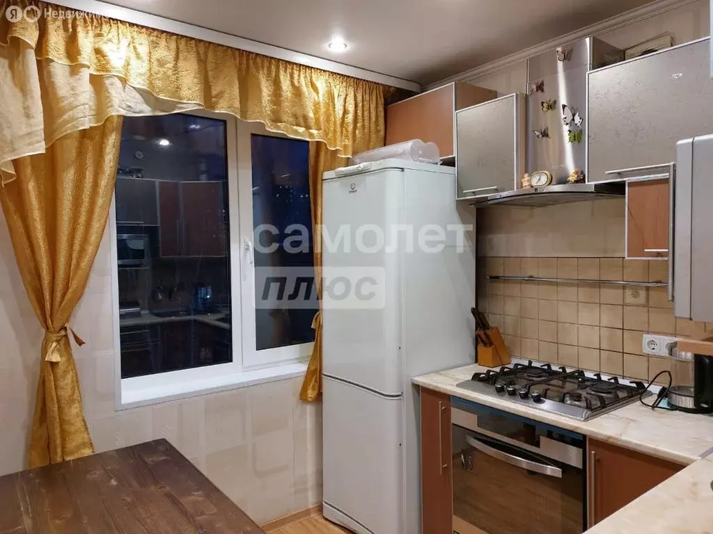 3-комнатная квартира: Пермь, улица Космонавта Леонова, 50 (63 м) - Фото 0