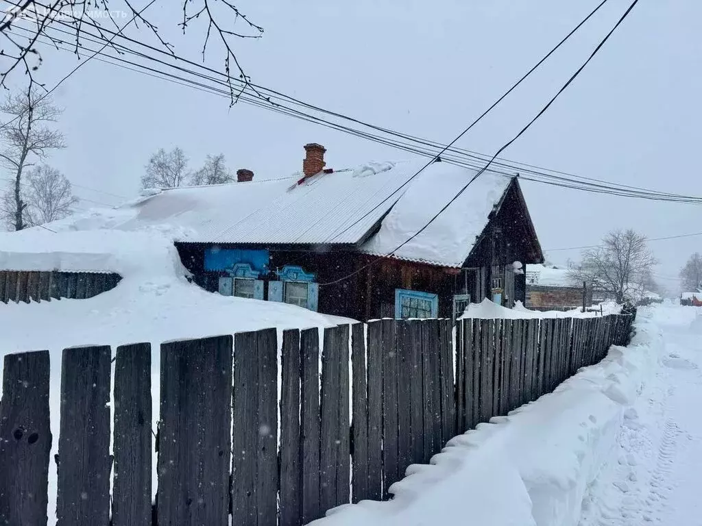 Дом в Ванинский район, рабочий посёлок Октябрьский, Центральная улица, ... - Фото 0