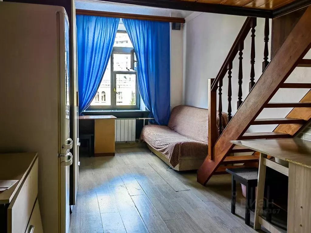 Комната Свердловская область, Екатеринбург ул. Баумана, 2А (17.0 м) - Фото 0