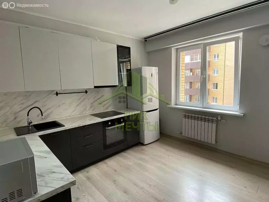 3-комнатная квартира: Улан-Удэ, улица Цивилева, 32А (81.3 м) - Фото 1