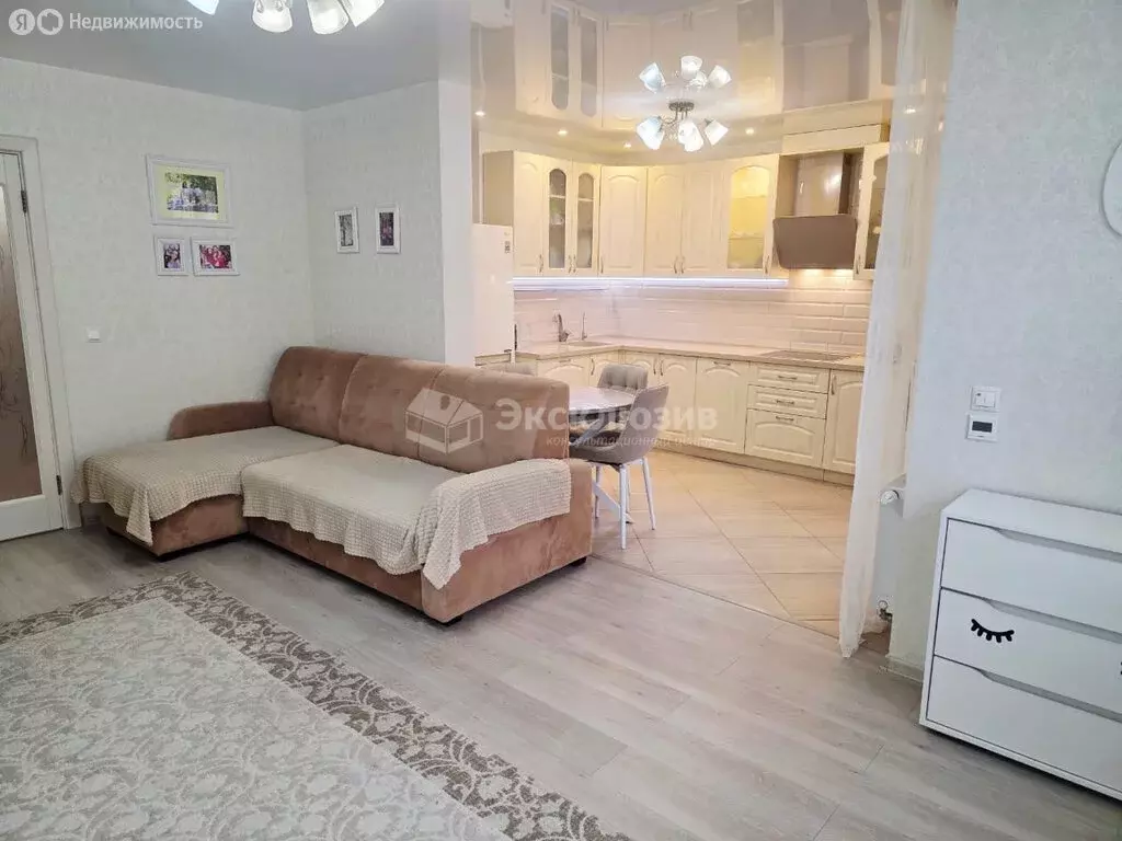 2-комнатная квартира: Тюмень, улица 50 лет Октября, 57Ак1 (80.3 м) - Фото 1