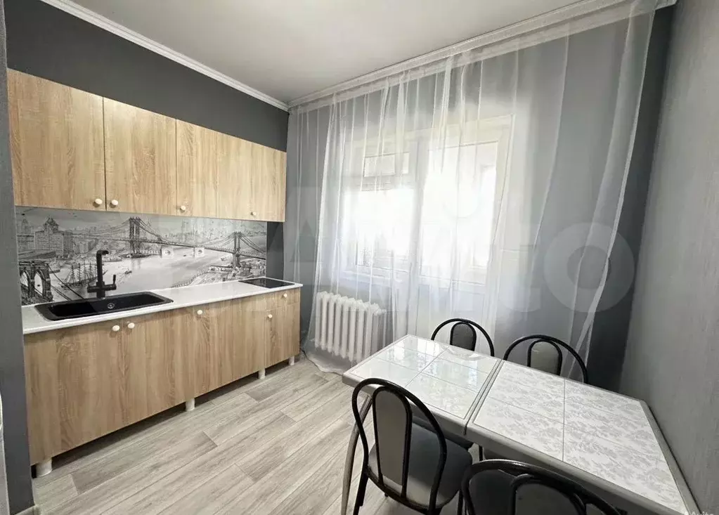 3-к. квартира, 82 м, 6/9 эт. - Фото 0