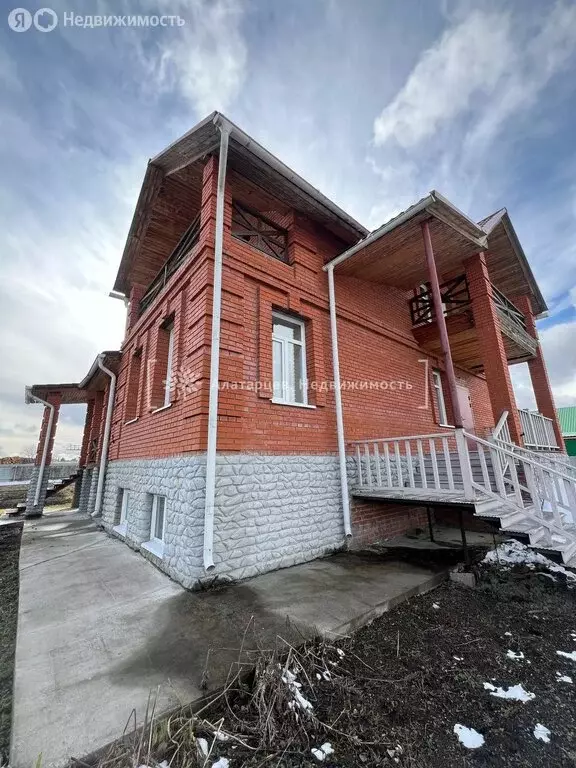 Дом в село Зоркальцево, улица Мира, 10 (315.3 м) - Фото 0
