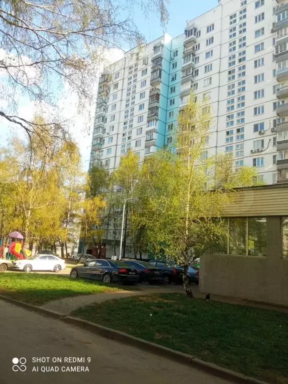 Комната 17,9 м в 3-к., 2/17 эт. - Фото 0