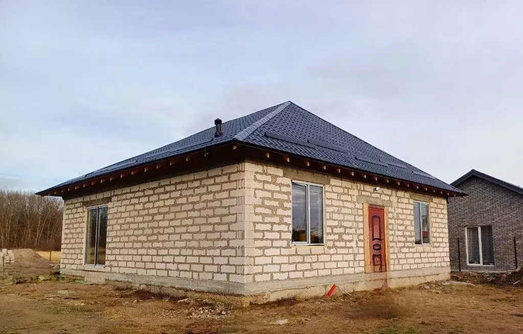 Дом в Калининградская область, Гурьевский муниципальный округ, пос. ... - Фото 1