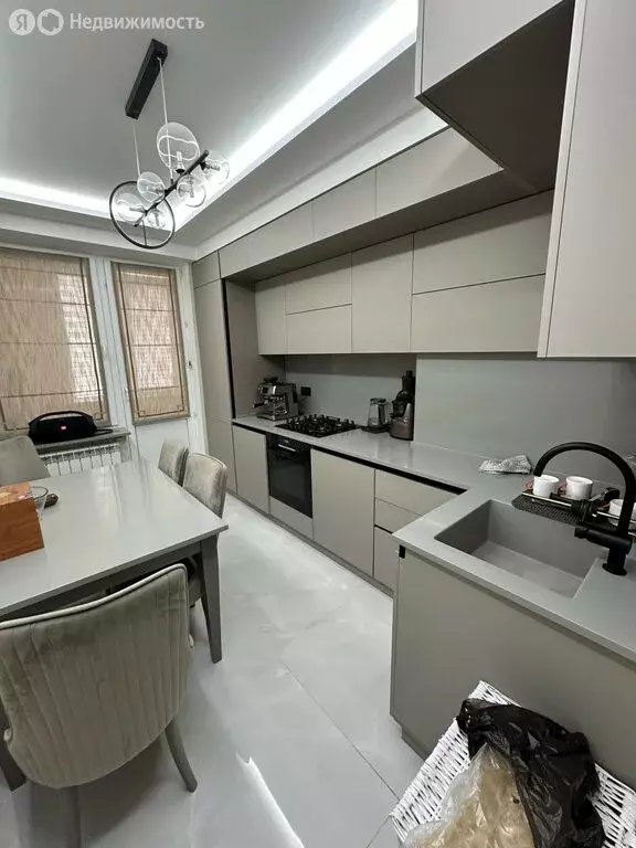 2-комнатная квартира: Махачкала, улица Гайдара Гаджиева, 5к2 (54 м) - Фото 0