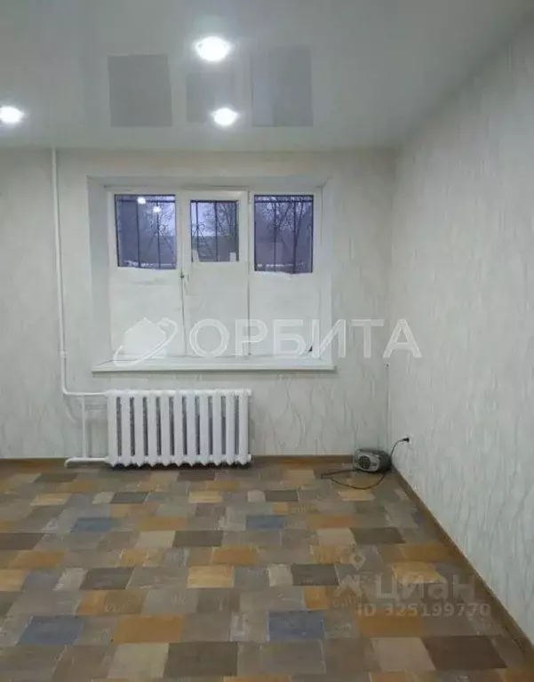 1-к кв. Тюменская область, Тюмень Олимпийская ул., 8 (35.0 м) - Фото 1