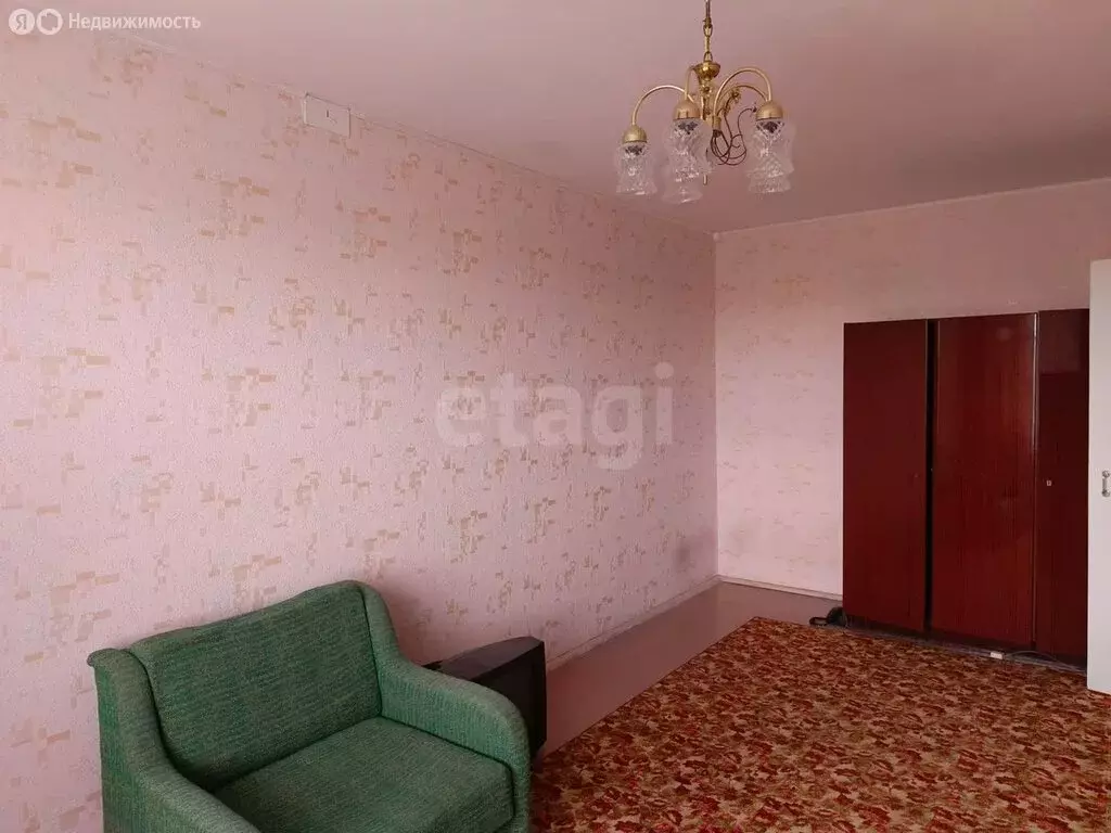 1-комнатная квартира: Остров, улица Меркурьева, 24 (32.7 м) - Фото 0