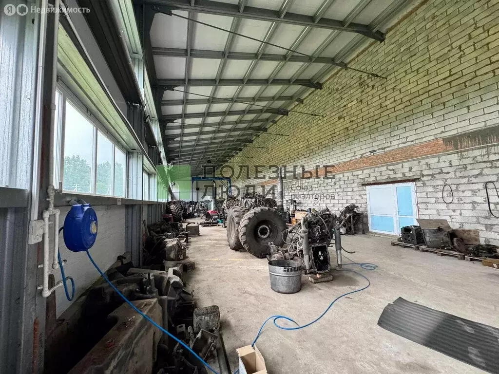 Помещение свободного назначения (1496 м) - Фото 2