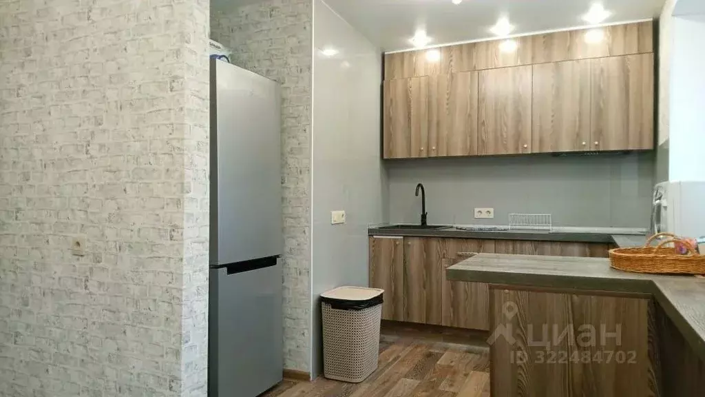 3-к кв. Ханты-Мансийский АО, Урай 2-й мкр, 83 (65.0 м) - Фото 1