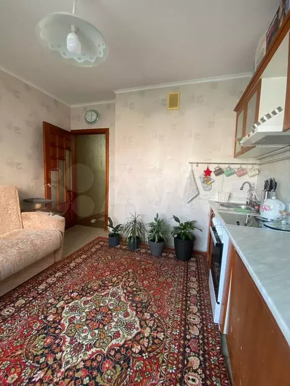 1-к. квартира, 46 м, 4/10 эт. - Фото 1
