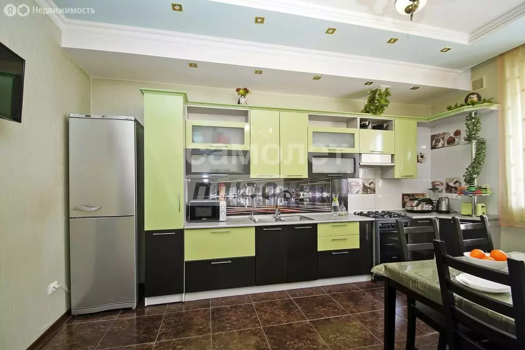 Дом в посёлок Новоомский, 2-й Огородный переулок, 2 (228.2 м) - Фото 1