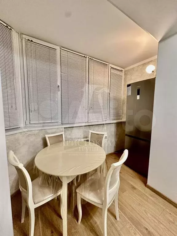 1-к. квартира, 40 м, 1/8 эт. - Фото 1
