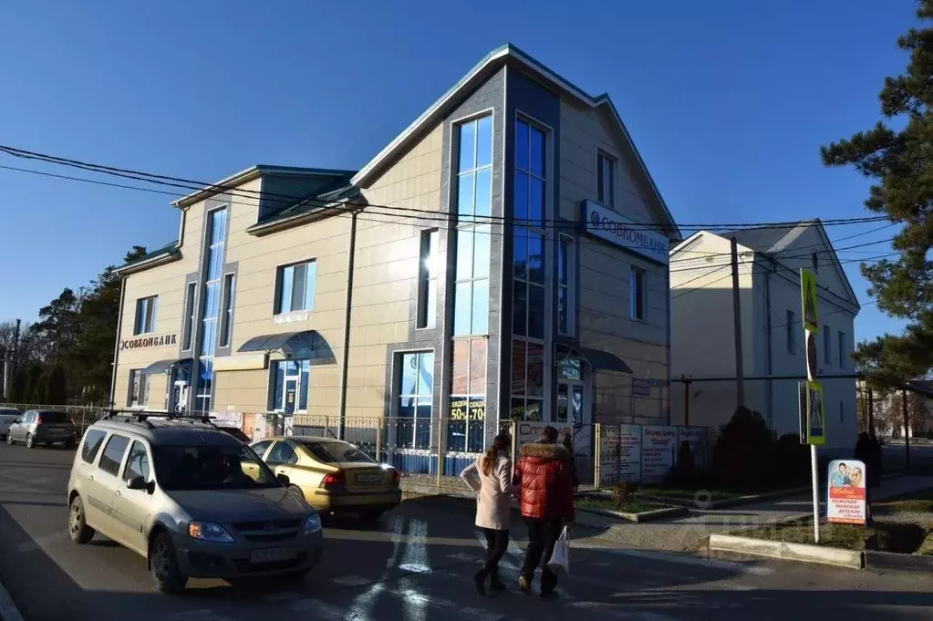 Помещение свободного назначения в Краснодарский край, Абинск ул. ... - Фото 0