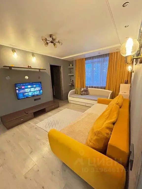 3-к кв. Ханты-Мансийский АО, Нижневартовск Пионерская ул., 15 (72.0 м) - Фото 0