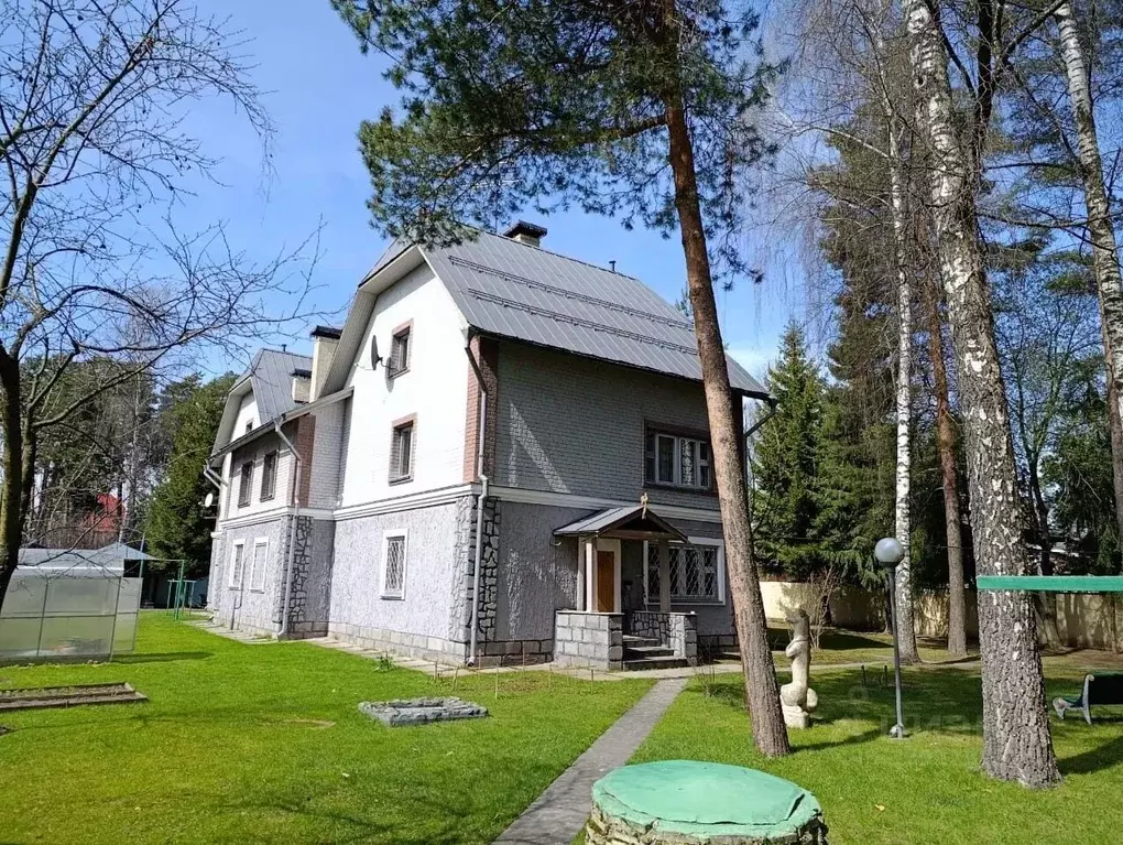 Таунхаус в Московская область, Щелково городской округ, Загорянский ... - Фото 1