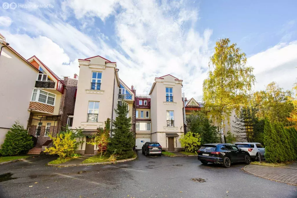 4-комнатная квартира: Санкт-Петербург, Новоколомяжский проспект, 21 ... - Фото 1