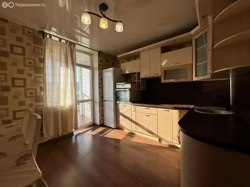 2-комнатная квартира: Екатеринбург, улица Амундсена, 68Б (54 м) - Фото 1