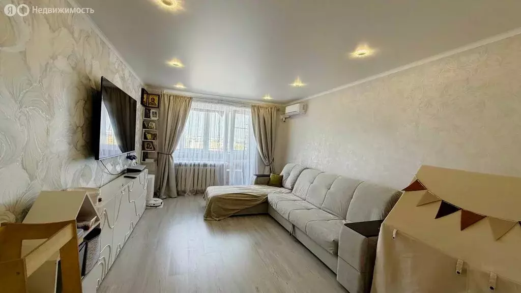 3-комнатная квартира: Старый Оскол, Комсомольская улица, 42 (59.7 м) - Фото 1