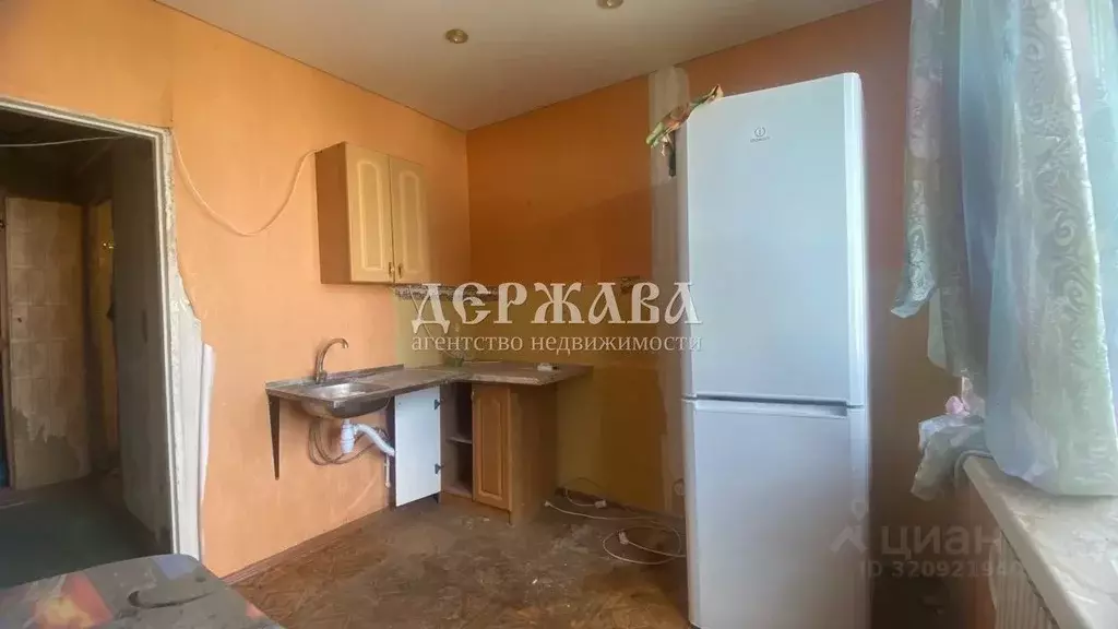 2-к кв. Белгородская область, Старый Оскол Конева мкр, 8А (50.0 м) - Фото 0