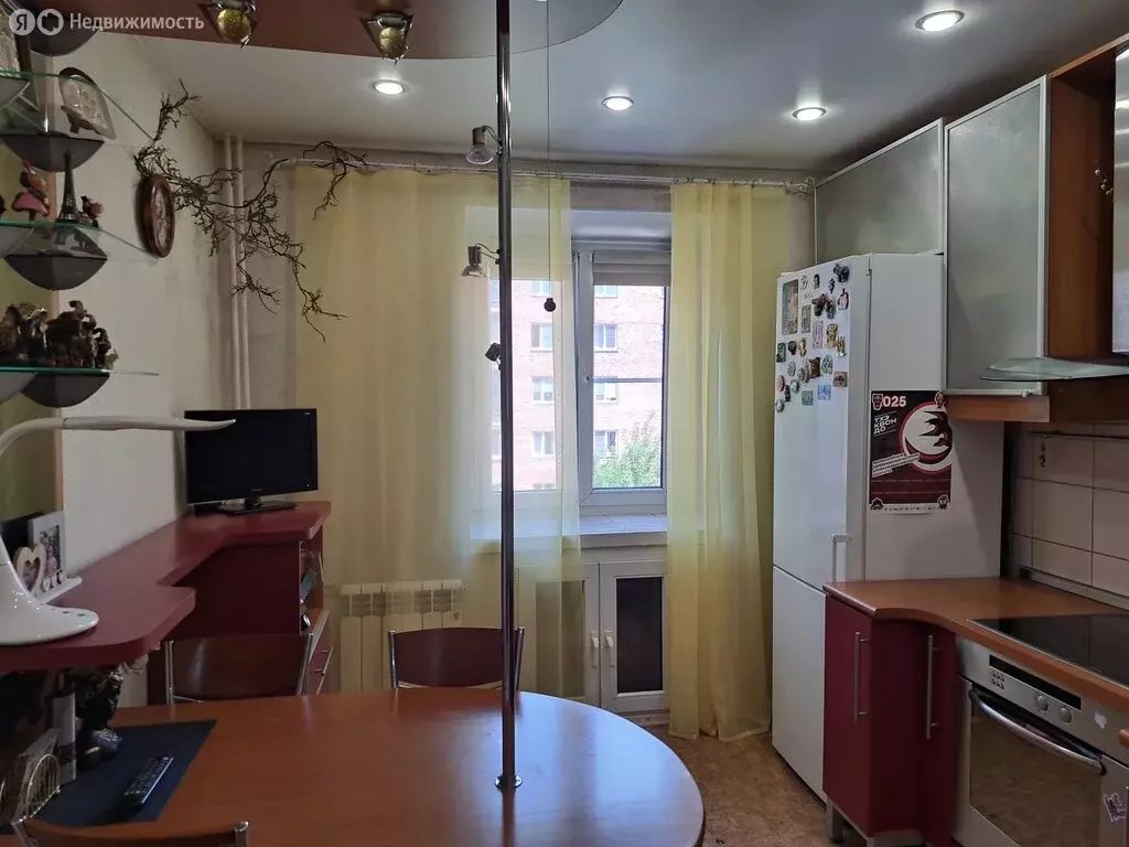 3-комнатная квартира: Новосибирск, Тенистая улица, 12 (66.1 м) - Фото 1
