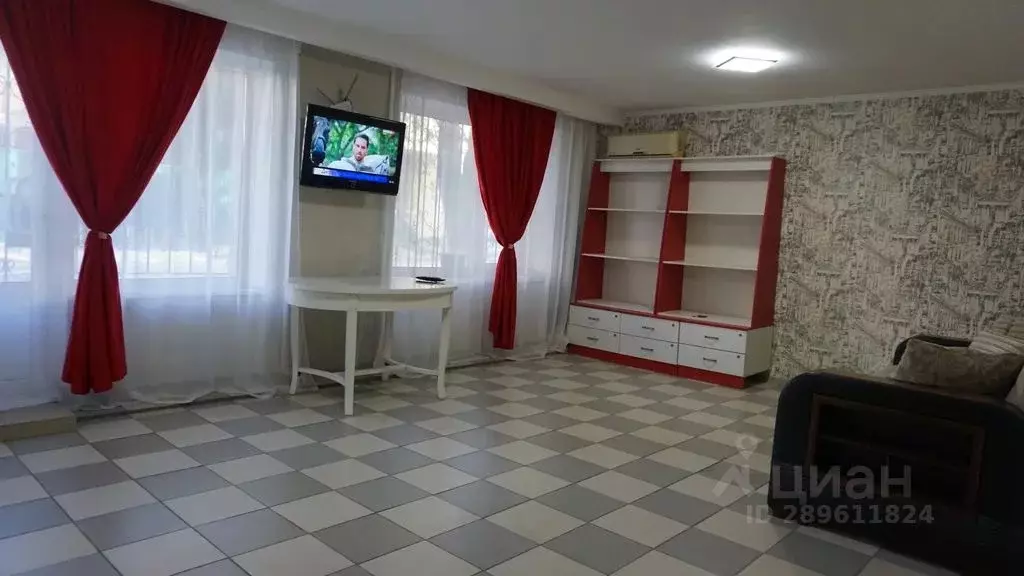 2-к кв. Крым, Симферополь ул. Залесская, 49 (60.0 м) - Фото 1