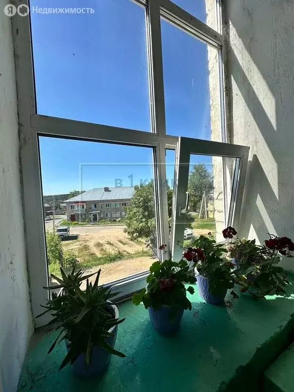 3-комнатная квартира: Данилов, улица Володарского, 64 (58.6 м) - Фото 0