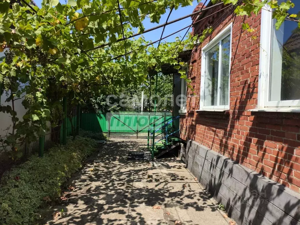 Дом в Краснодарский край, Абинск Красная ул. (57 м) - Фото 0