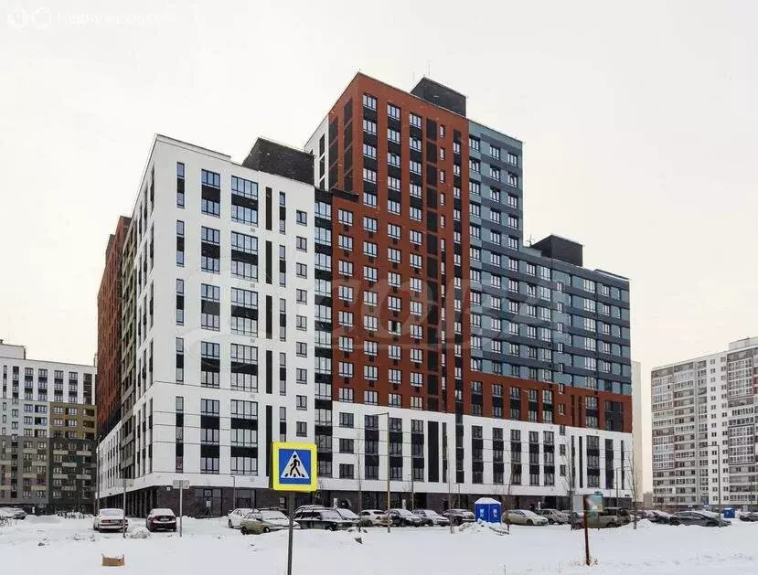 Квартира-студия: деревня Патрушева, улица Петра Ершова, 12 (32.6 м) - Фото 1