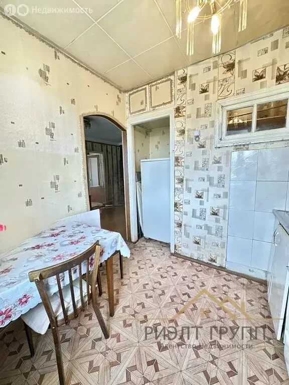 3-комнатная квартира: Казань, улица Серп и Молот, 24 (41.5 м) - Фото 2
