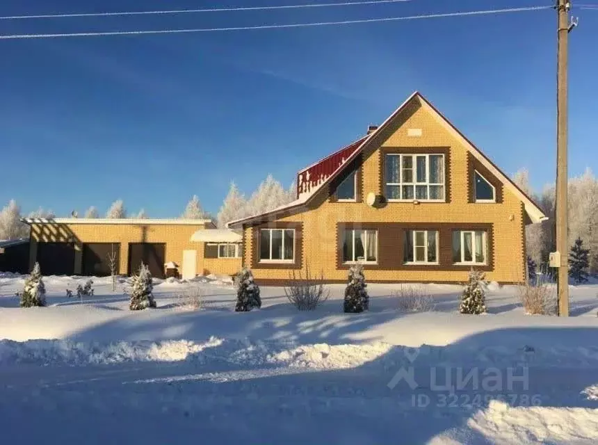 Дом в Вологодская область, д. Покровское 29 (250 м) - Фото 1