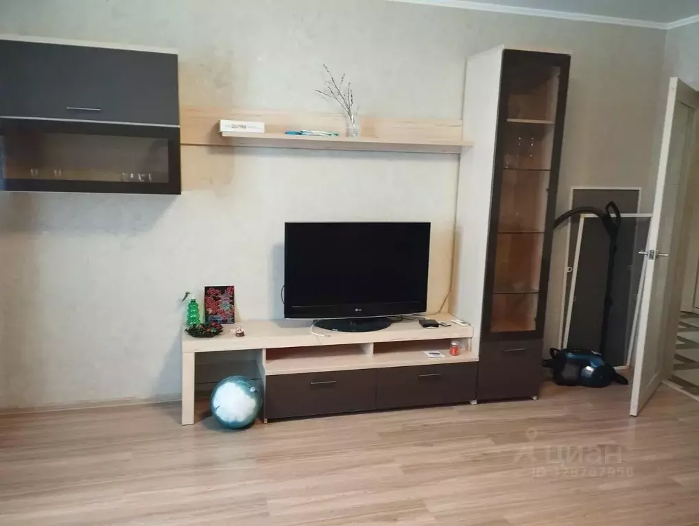 1-к кв. Саратовская область, Саратов проезд 1-й Овсяной, 7 (42.3 м) - Фото 1