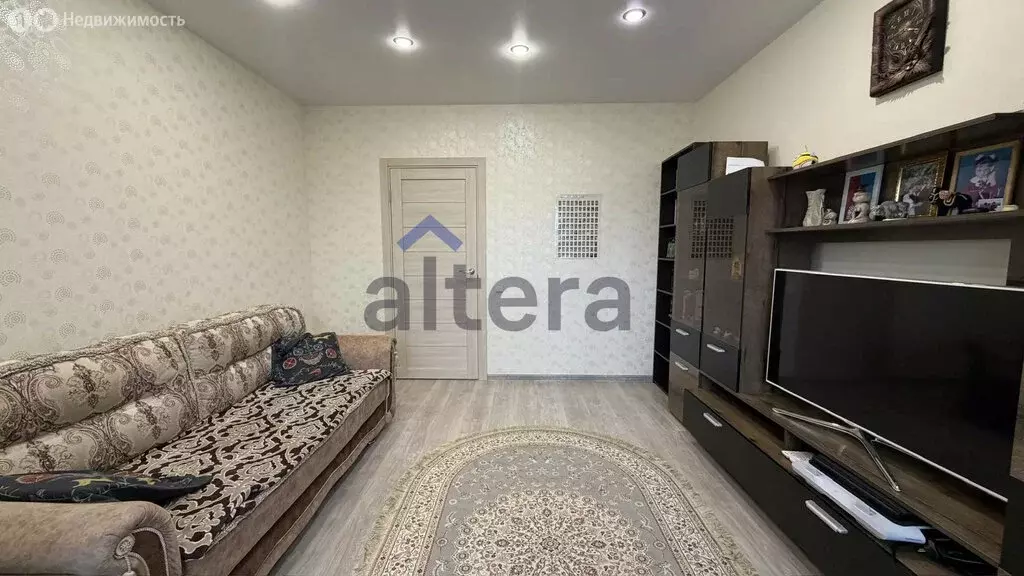 2-комнатная квартира: Казань, улица Аметьевская Магистраль, 4 (50 м) - Фото 1