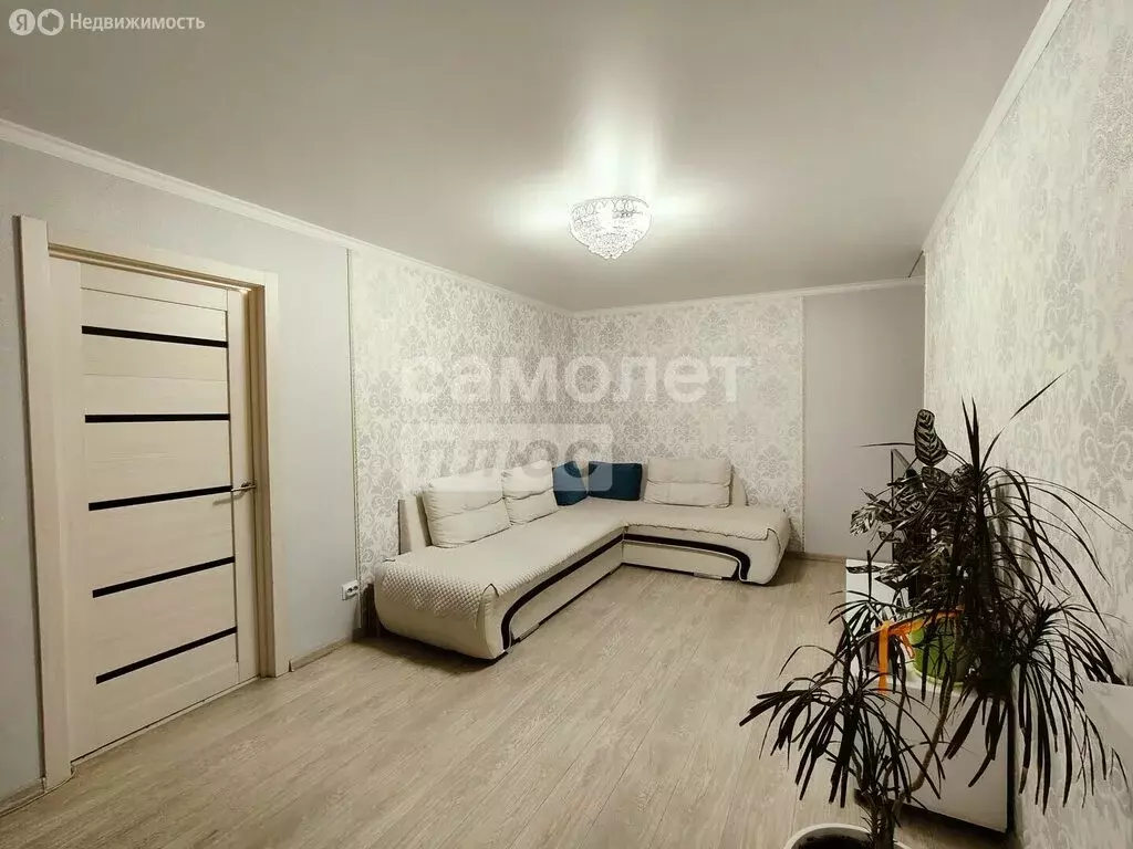 3-комнатная квартира: Салават, улица Островского, 52 (58.9 м) - Фото 1