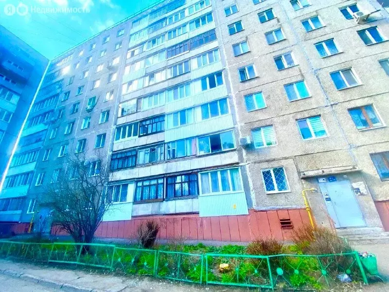 3-комнатная квартира: Уфа, Кольцевая улица, 201/4 (60.7 м) - Фото 0