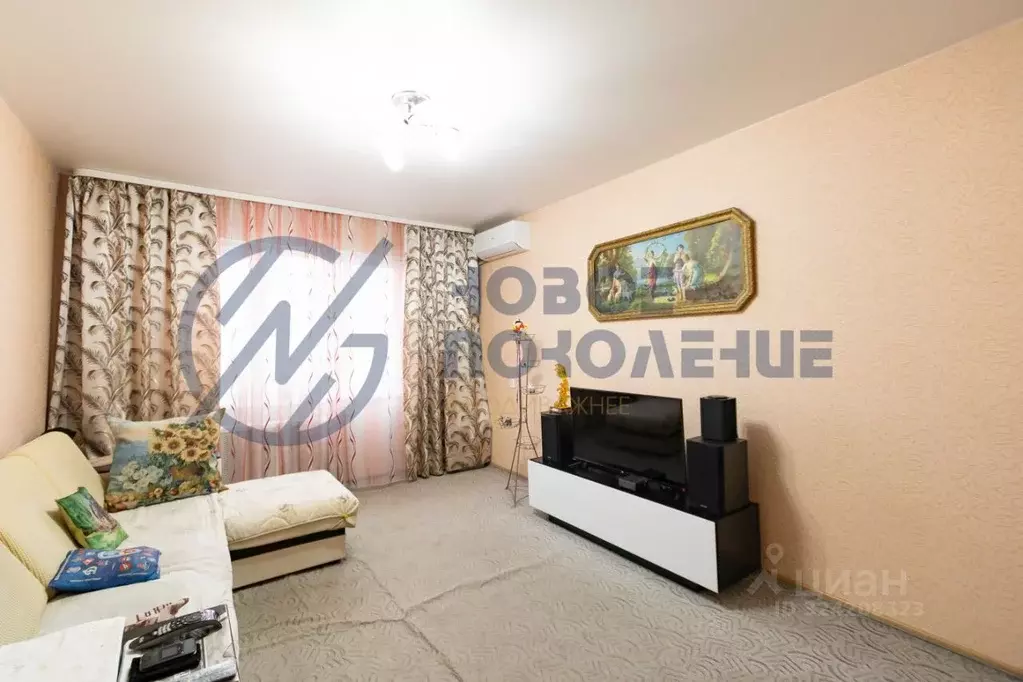 3-к кв. Омская область, Омск просп. Комарова, 3 (62.7 м) - Фото 2