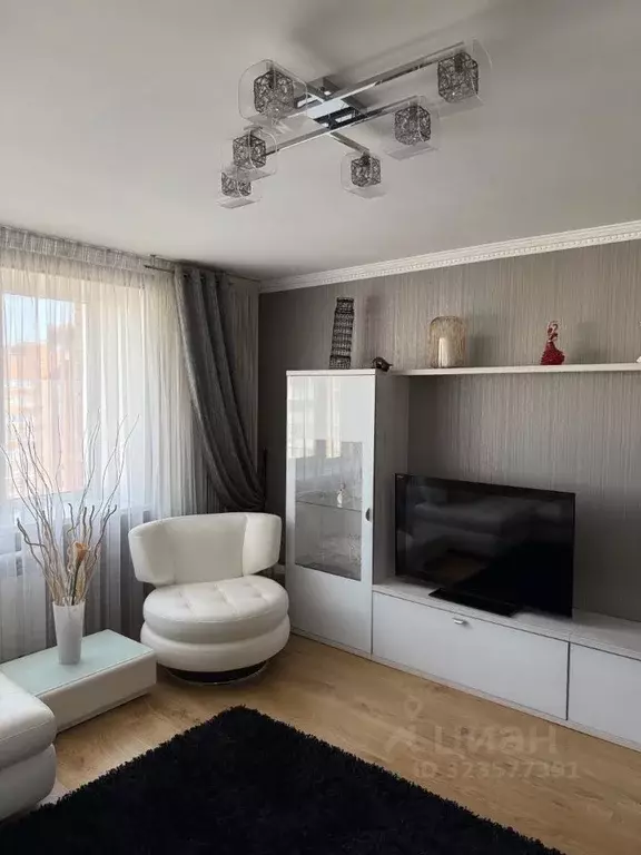 2-к кв. Самарская область, Тольятти ул. 40 лет Победы, 17 (57.6 м) - Фото 0