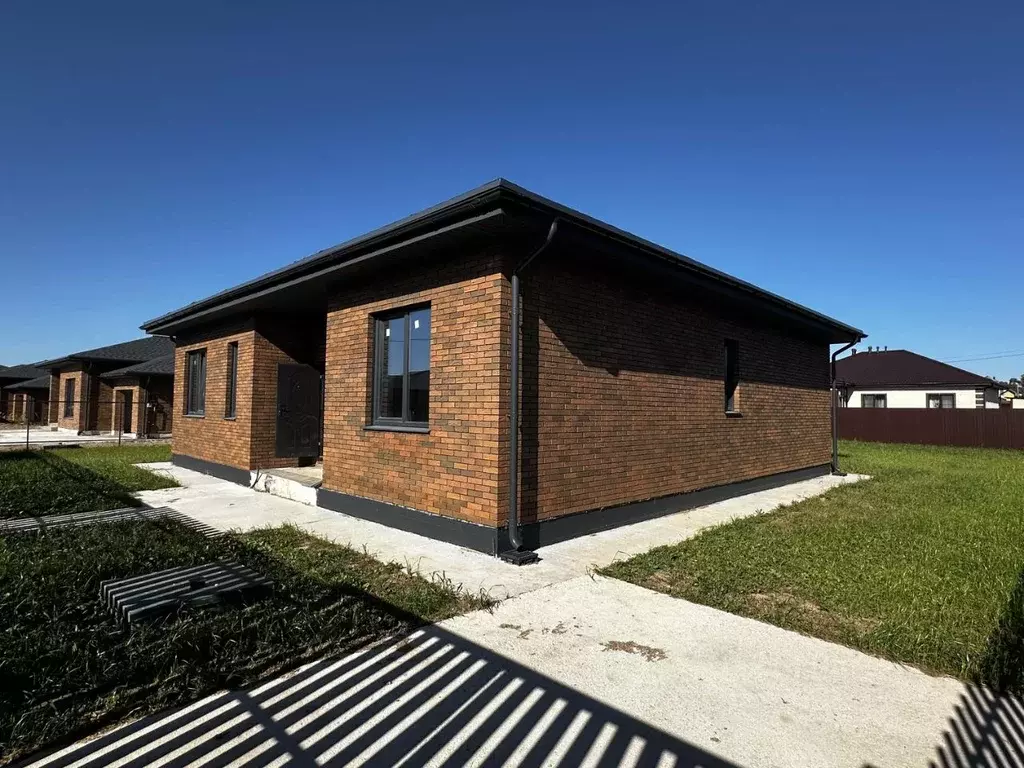 Дом в Калужская область, Жуковский район, Совхоз Победа с/пос  (156 м) - Фото 2