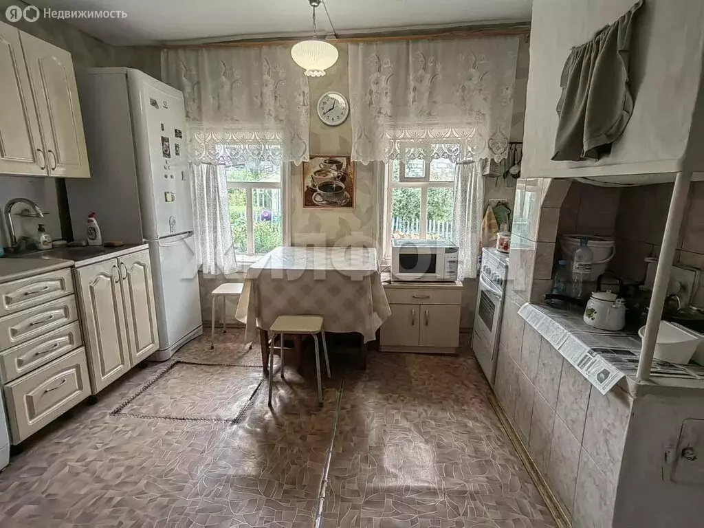Дом в Новосибирская область, рабочий посёлок Колывань, улица Щетинкина ... - Фото 0
