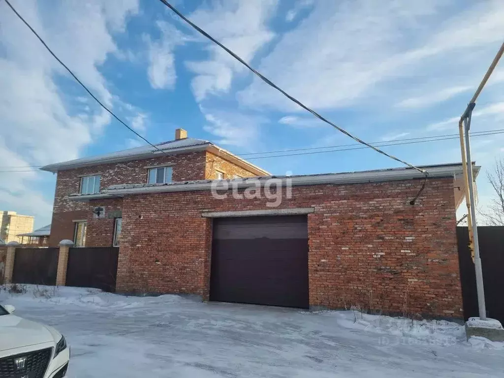 Дом в Хабаровский край, Комсомольск-на-Амуре Комсомольская ул., 76 ... - Фото 0
