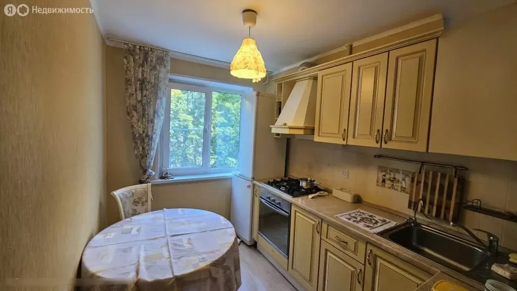 3-комнатная квартира: Нижний Новгород, улица Бринского, 4к1 (65 м) - Фото 1